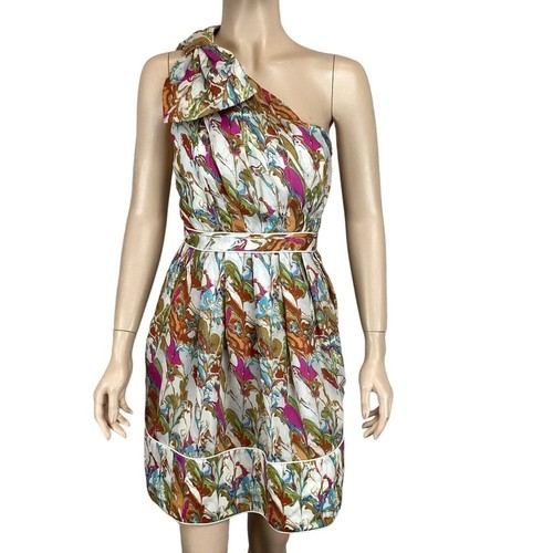 Thread social one shoulder
